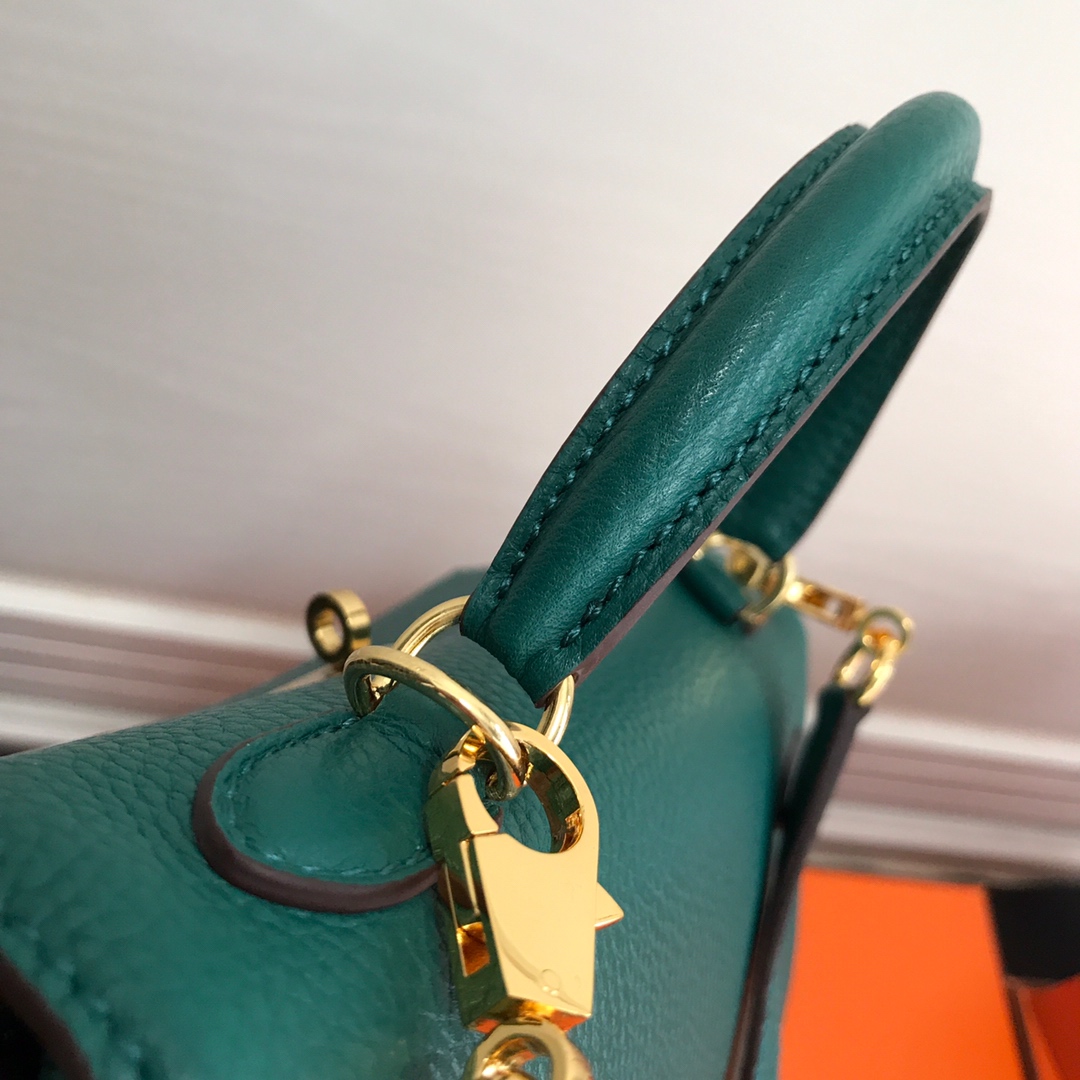 Hermes Kelly 32cm Handbag Shoulder Bag in Vert Vertigo Togo Leather